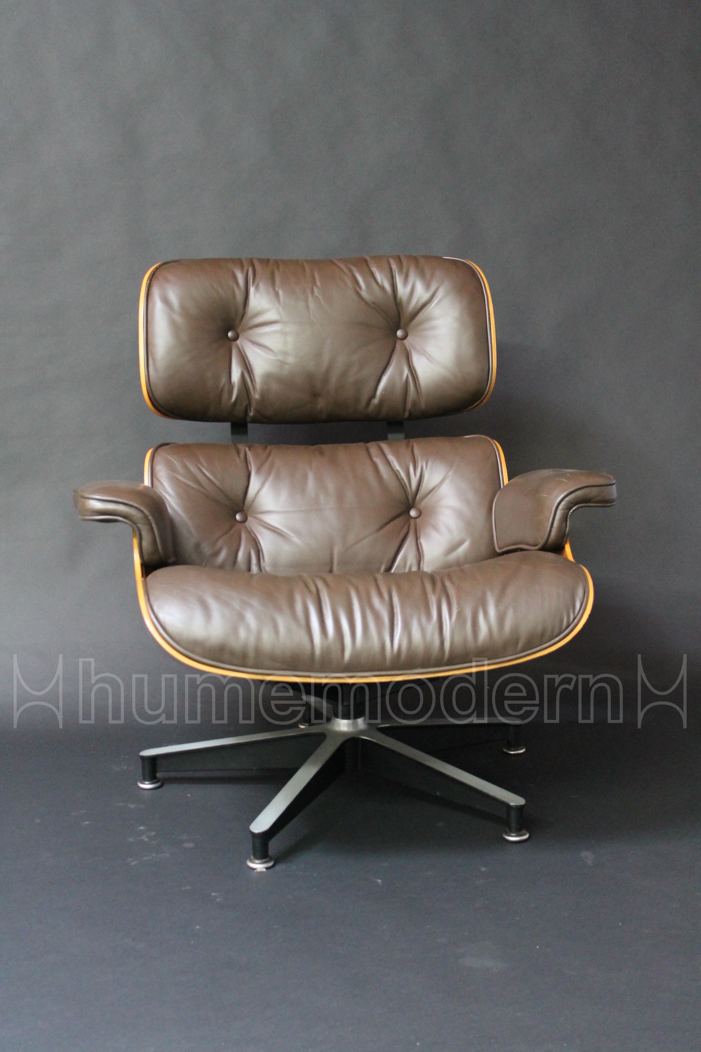 photo of front of brown leather Classic Eames Lounge Chair & Ottoman ES670 - ES671 #47