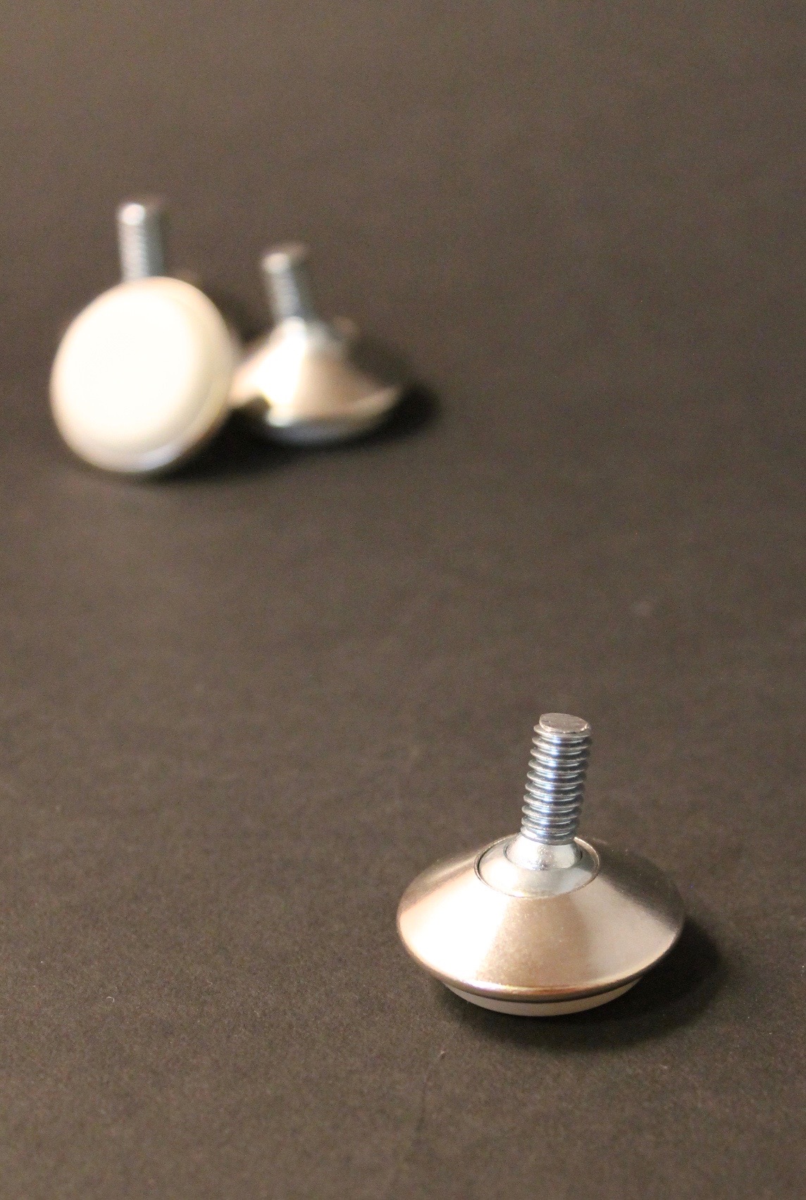 Knoll Saarinen Womb Chair Threaded Floor Glide humemodern